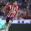 Santiago Ormeño marcó un triplete en goleada 4-0 de Chivas sobre Santos