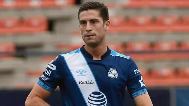 El delantero del Puebla mantiene la ilusión de jugar por la selección peruana. | Foto: Instagram
