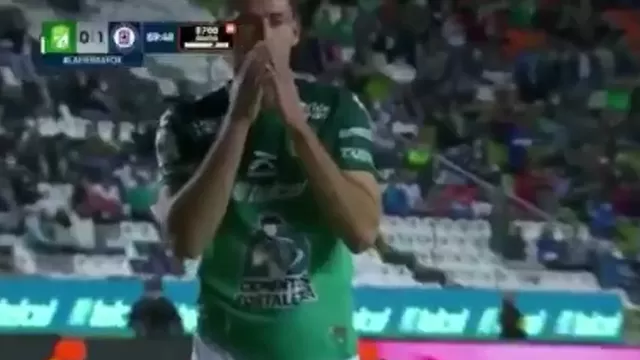 Santiago Ormeño y la increíble chance de gol que perdió ante Cruz Azul