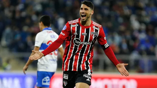 Sao Paulo derrotó 4-2 a la 'U' Católica en Chile por la ida de octavos de la Sudamericana