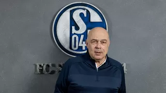 Schalke 04 fichó al técnico Christian Gros para que lo salve del descenso