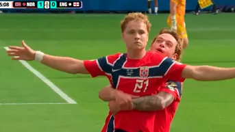 Schjelderup anotó GOLAZO tras colgar a Pickford y puso el 1-0 de Noruega sobre Inglaterra