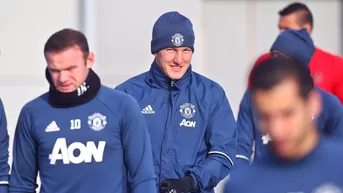 Schweinsteiger entrenó por primera vez con el United de Mourinho