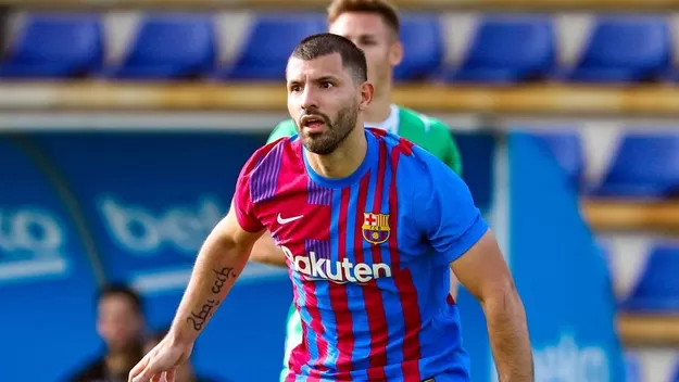 Sergio Agüero disputó su primer partido con camiseta del Barcelona
