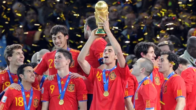 Sergio Busquets jugó 15 años en la selección de España. | Foto: AFP/Video: Instagram