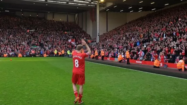 Steven Gerrard: así homenajearon al capitán del Liverpool en Anfield-foto-5
