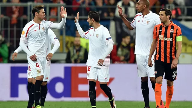 Sevilla empató 2-2 en su visita al Shakhtar gracias a Gameiro de penal