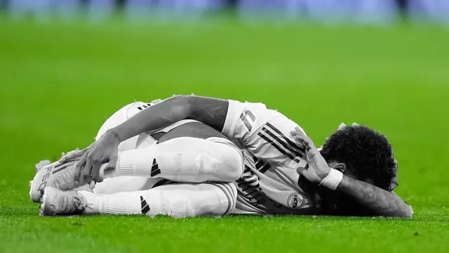 Rodrygo jugó media hora con la rodilla hecha sentida ante Getafe y eso habría agravado su lesión. 