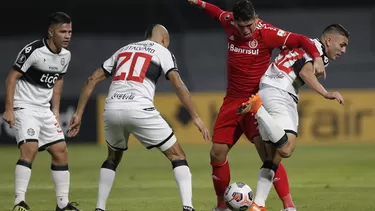 Olimpia de Paraguay e Internacional de Brasil empataron 0-0 | Foto: AFP.