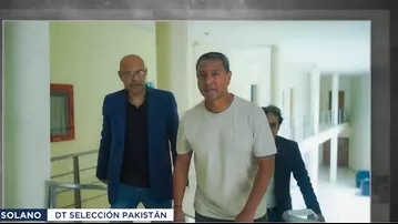 Solano recibió tremenda bienvenida tras ser nuevo DT de Pakistán
