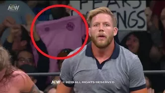 Sport Boys: camiseta rosada se dejó ver en el debut de la empresa de lucha libre AEW en TV