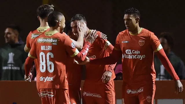 Sport Huancayo venció 2-1 a Nacional de Paraguay con un gol agónico en los descuentos