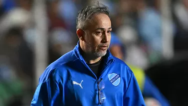 Flavio Robatto, DT de Bolívar, habló sobre duelo con Sporting Cristal en Copa Libertadores 2025. | Foto: AFP