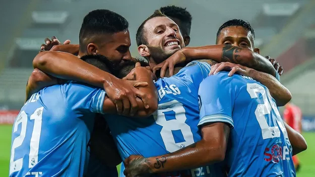 Sporting Cristal derrotó 2-1 a Arsenal por la Sudamericana con gol agónico a los 98