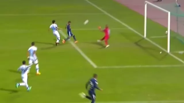 Palacios desperdició una ocasión clara de gol para Sporting Cristal | Video: Gol Perú.