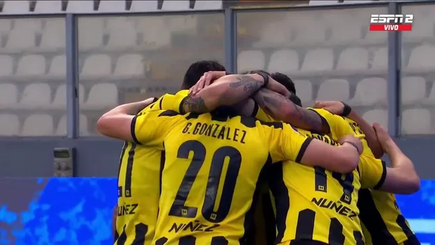 Sporting Cristal vs Peñarol: Agustín Álvarez colocó el 1-0 para los charrúas