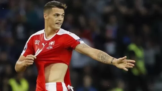 Suiza: Puma aseguró que camisetas rotas es por defecto de fabricación