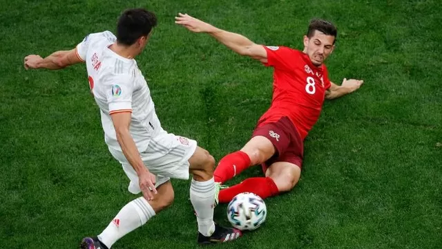 Suiza vs. España: Freuler vio la tarjeta roja tras dura falta a Gerard Moreno