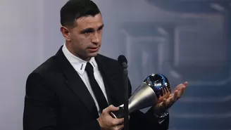 The Best: &#39;Dibu&#39; Martínez conquistó el premio de la FIFA a mejor arquero