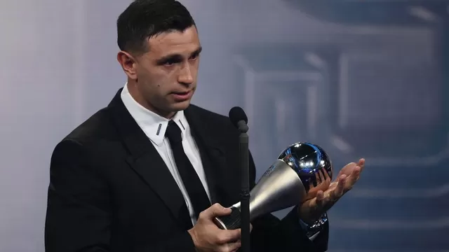 The Best: 'Dibu' Martínez conquistó el premio de la FIFA a mejor arquero