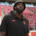 Tiémoué Bakayoko, jugador del Milan, criticó las condiciones de intervención policial