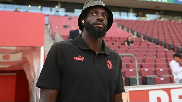 Tiémoué Bakayoko, jugador del Milan, criticó las condiciones de intervención policial
