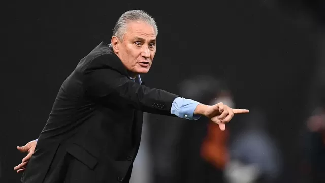 El técnico de Brasil sueña con conseguir el hexacampeonato Mundial en Qatar 2022. | Foto: AFP