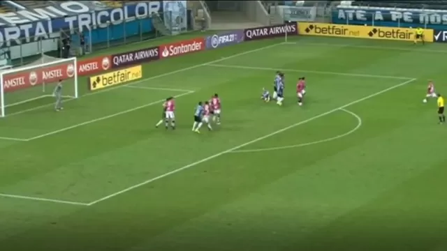 Tití Ortíz anotó golazo: Ex-Sporting Cristal le marcó a Gremio con magistral tiro libre