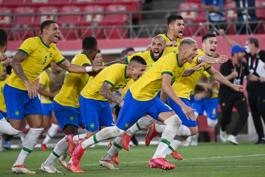 Brasil venció en los penales a México y pasó a la final del fútbol masculino de Tokio 2020 | Foto: AFP.