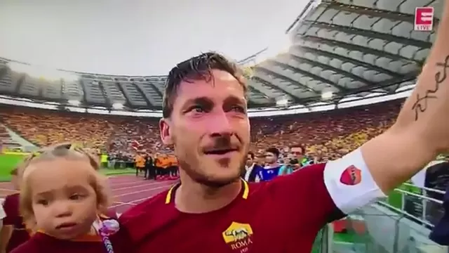 Totti se despidió de los hinchas de la Roma entre lágrimas