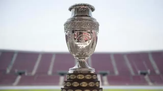 El trofeo de la Copa América llegó a nuestro país y fue recibido en América Televisión y Canal N | Video: América Deportes.