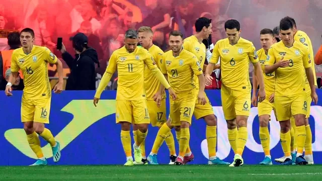 La selección ucraniana volverá a las canchas tras la invasión de su país manos de Rusia. | Foto: Marca.