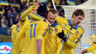 Ucrania superó 2-0 a Eslovenia y quedó a un paso de la Eurocopa 2016