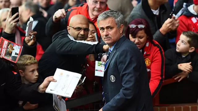 El United destituirá a Van Gaal y anunciará el martes a Mourinho, según BBC