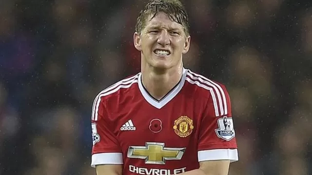 Manchester United rescindió contrato con Schweinsteiger