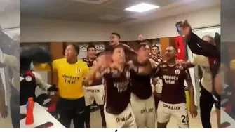 Así fueron los festejos de Universitario tras la clasificación a octavos de final de Copa Libertadores. | Video: AD