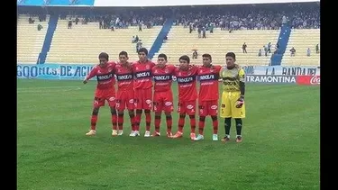 Universitario presentó 7 jugadores y uno se lesionó para finalizar duelo