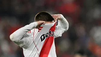 River pierde a un titular clave para el partido con Universitario por la Copa Libertadores 2025. | Foto: AFP