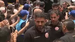 El plantel crema se hizo presente en Las Nazarenas a la tradicional misa en honor al Señor de los Milagros. | AD El plantel crema se hizo presente en Las Nazarenas a la tradicional misa en honor al Señor de los Milagros. | AD