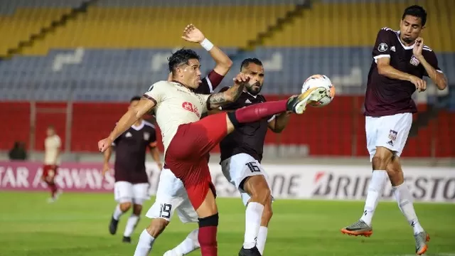 Dos Santos apareció para marcar el tanto de empate | Foto: Copa Libertadores