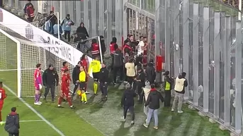 Amistoso entre Universitario vs Colo Colo se suspendió por violencia contra hinchas cremas