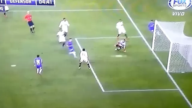 Universitario vs. Defensor: así fue el gol del cuadro uruguayo