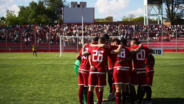 Universitario cay&amp;oacute; 4-2 ante Ayacucho FC. | Foto: Club Universitario de Deportes