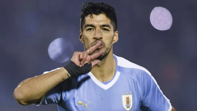 Luis Suárez quiere jugar todo el partido. | Foto: AFP