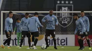 Uruguay perdió 2-0 el martes ante Brasil en Montevideo | Foto: AFP.