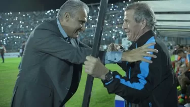 Tite elogió este lunes a su homólogo uruguayo Óscar Washington Tabárez | Foto: Ovación Uruguay.