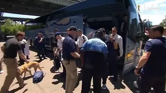 Uzbekistán y la excesiva revisión por la seguridad del estadio en Nueva York