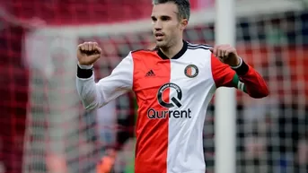 Van Persie marcó triplete con Feyenoord y superó los 200 goles con 35 años