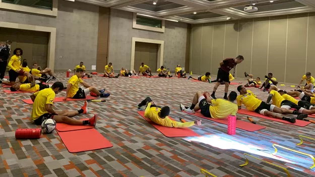 Venezuela la pasa mal en Chile: Entrenaron en el hotel por problemas con documentos