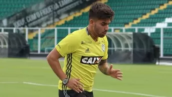 Víctor Cedrón rescindió contrato con Figueirense tras seis meses impago